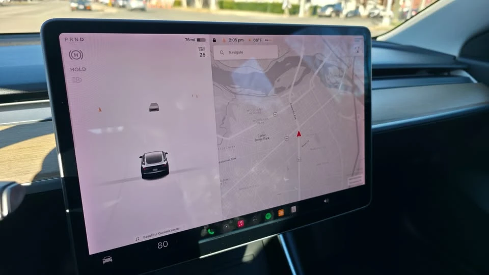 2018 Tesla Model 3 - Image 14 of 18