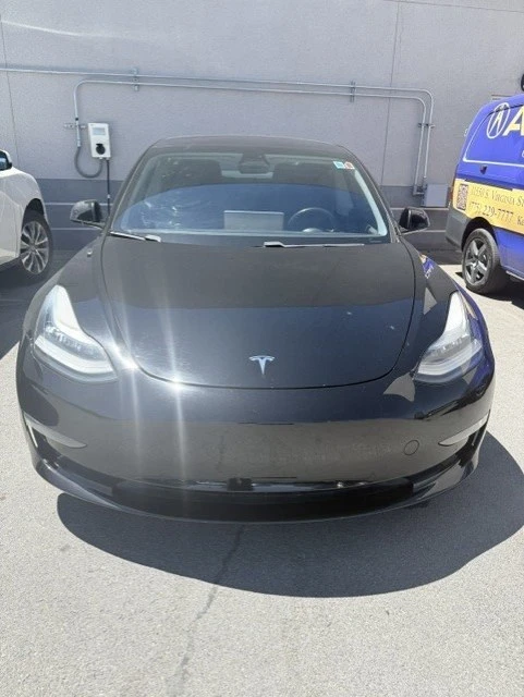 2018 Tesla Model 3 - Image 2 of 10