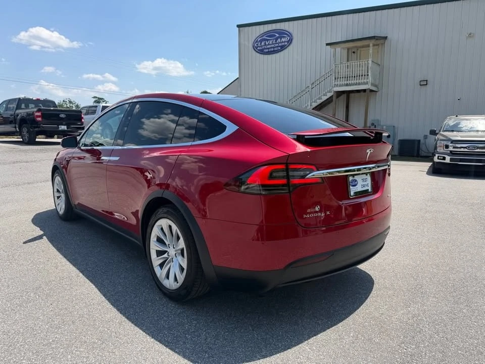 2018 Tesla Model X - Image 5 of 18