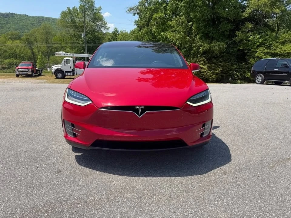 2018 Tesla Model X - Image 8 of 18