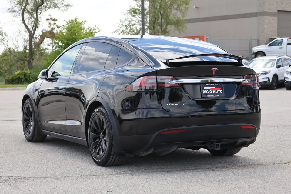 2018 Tesla Model X - Image 11 of 20
