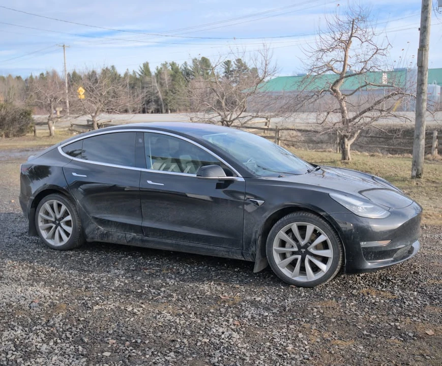 2018 Tesla Model 3 - Image 12 of 19
