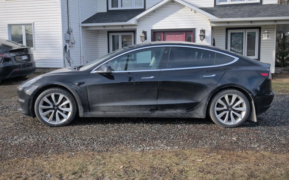 2018 Tesla Model 3 - Image 17 of 19