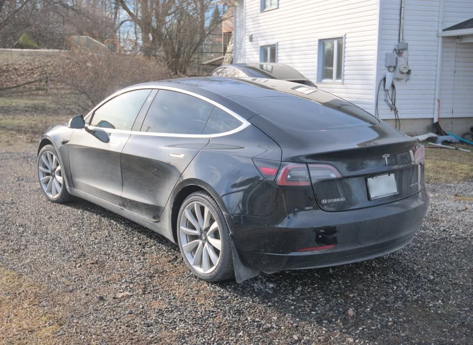 2018 Tesla Model 3 - Image 16 of 19
