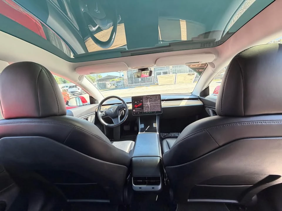 2018 Tesla Model 3 - Image 6 of 7