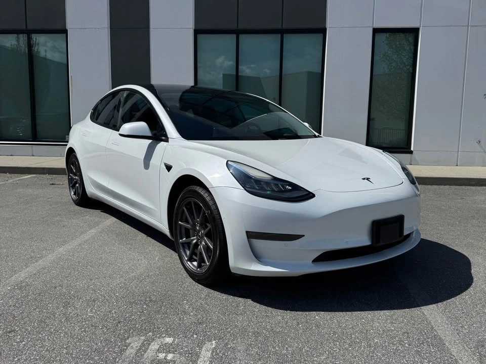 2018 Tesla Model 3 - Image 5 of 18
