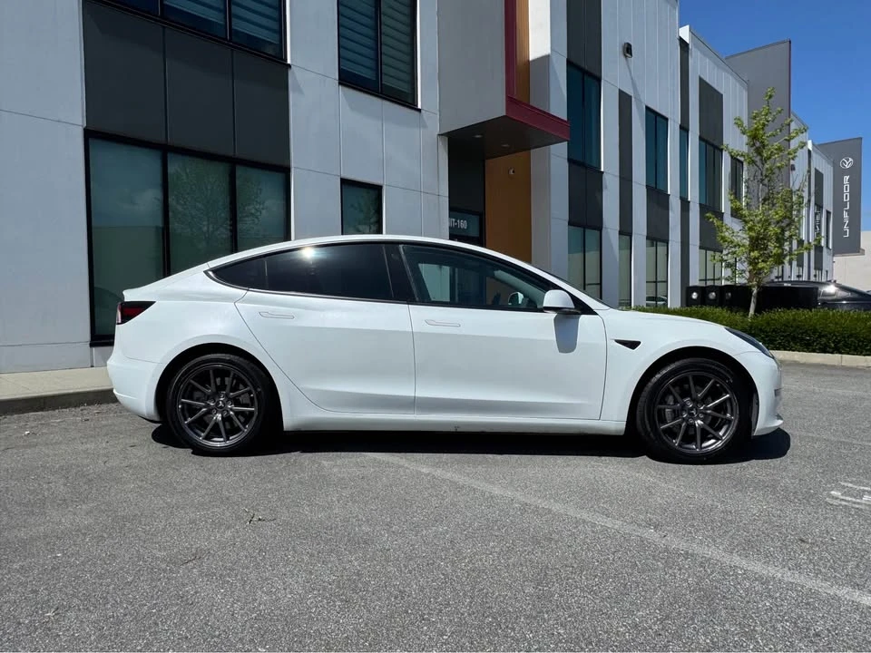 2018 Tesla Model 3 - Image 6 of 18