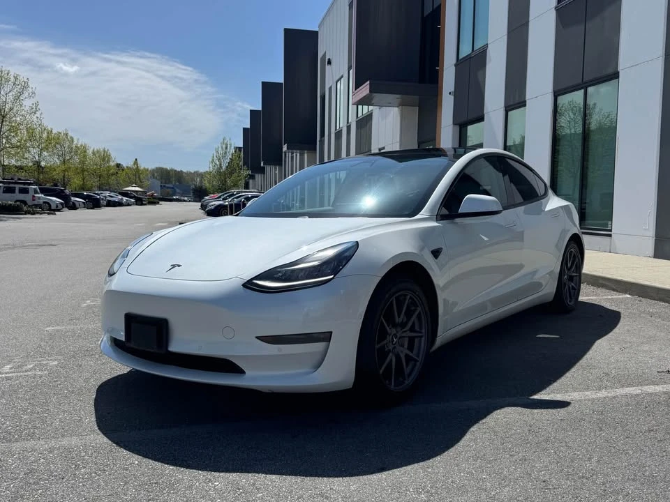 2018 Tesla Model 3 - Image 2 of 18