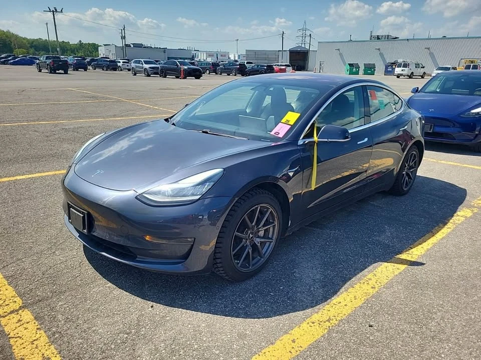 2018 Tesla Model 3 - Image 3 of 4