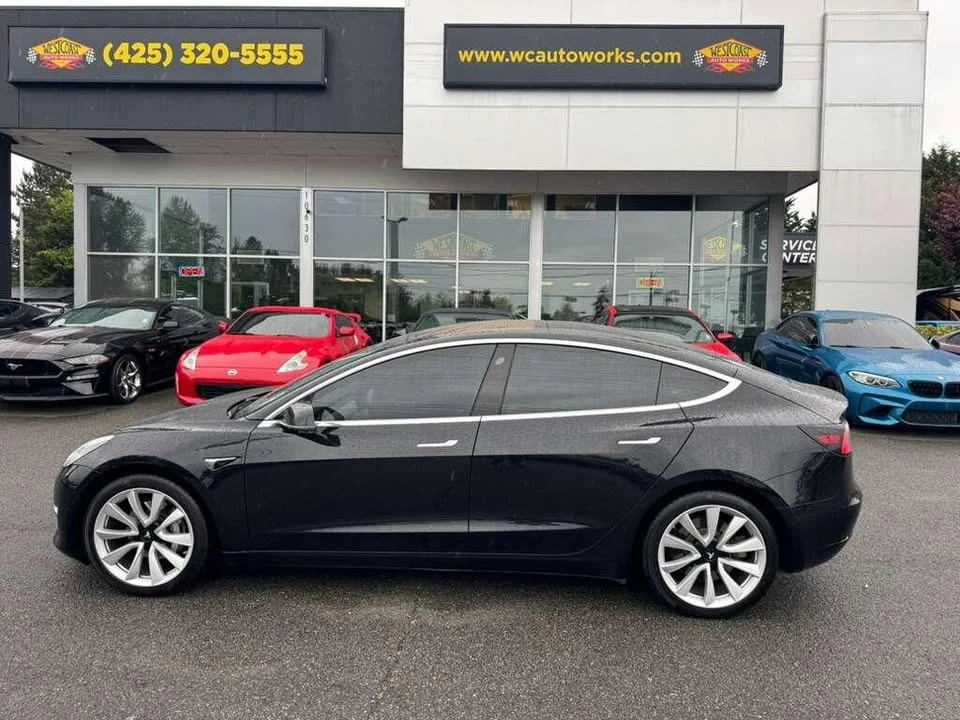 2018 Tesla Model 3 - Image 2 of 20