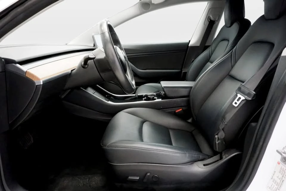 2018 Tesla Model 3 - Image 9 of 20