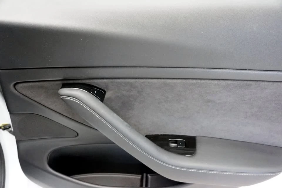 2018 Tesla Model 3 - Image 17 of 20