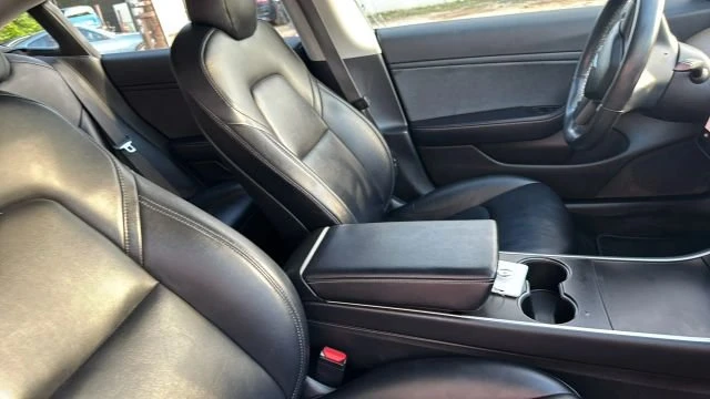 2018 Tesla Model 3 - Image 10 of 20