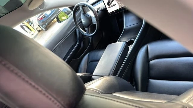 2018 Tesla Model 3 - Image 15 of 20