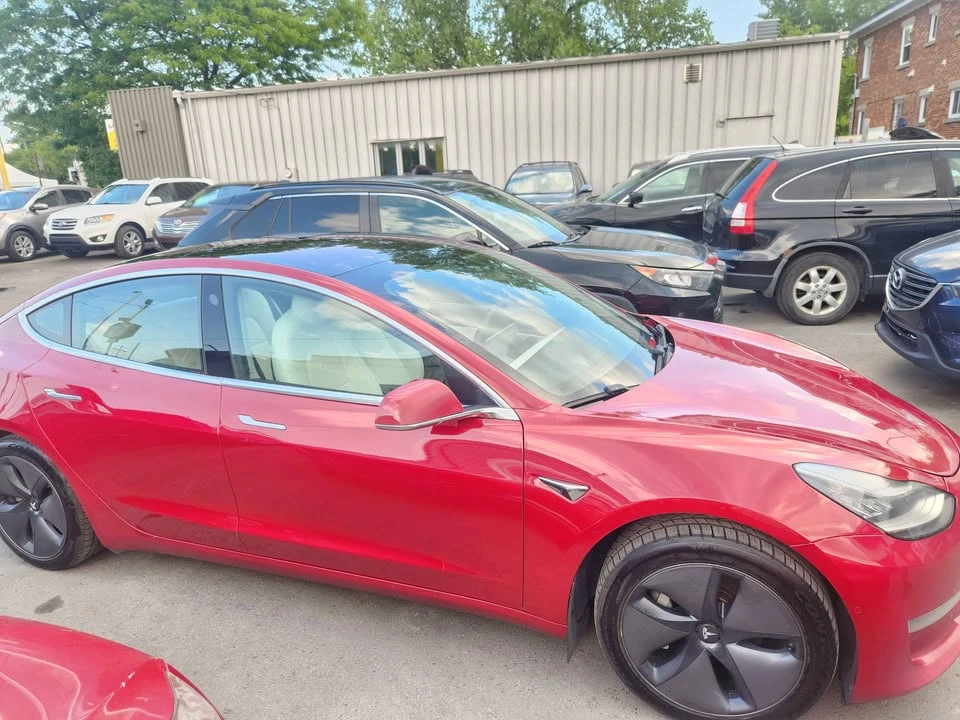 2018 Tesla Model 3 - Image 11 of 12