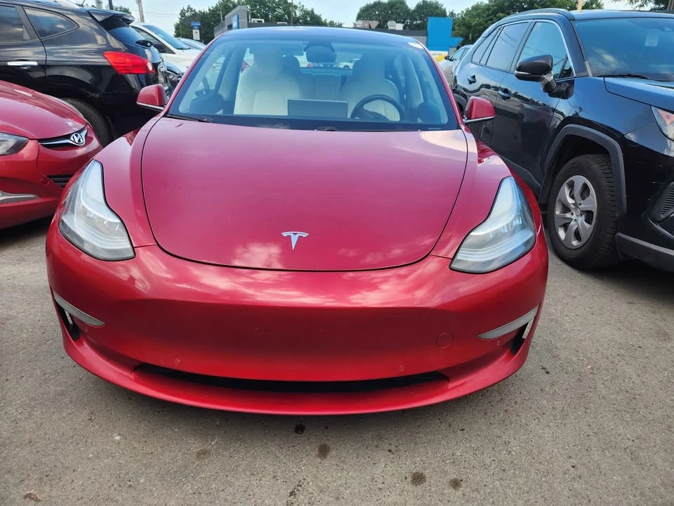 2018 Tesla Model 3 - Image 2 of 12