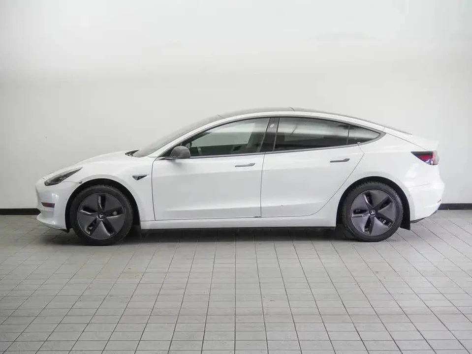 2018 Tesla Model 3 - Image 3 of 11