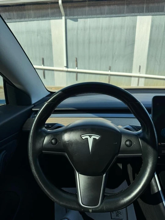 2018 Tesla Model 3 - Image 12 of 20