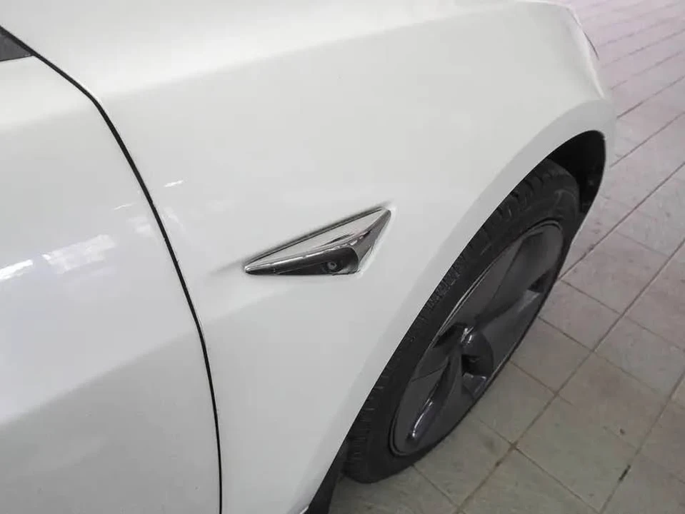 2018 Tesla Model 3 - Image 2 of 11