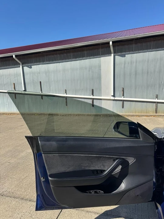 2018 Tesla Model 3 - Image 16 of 20
