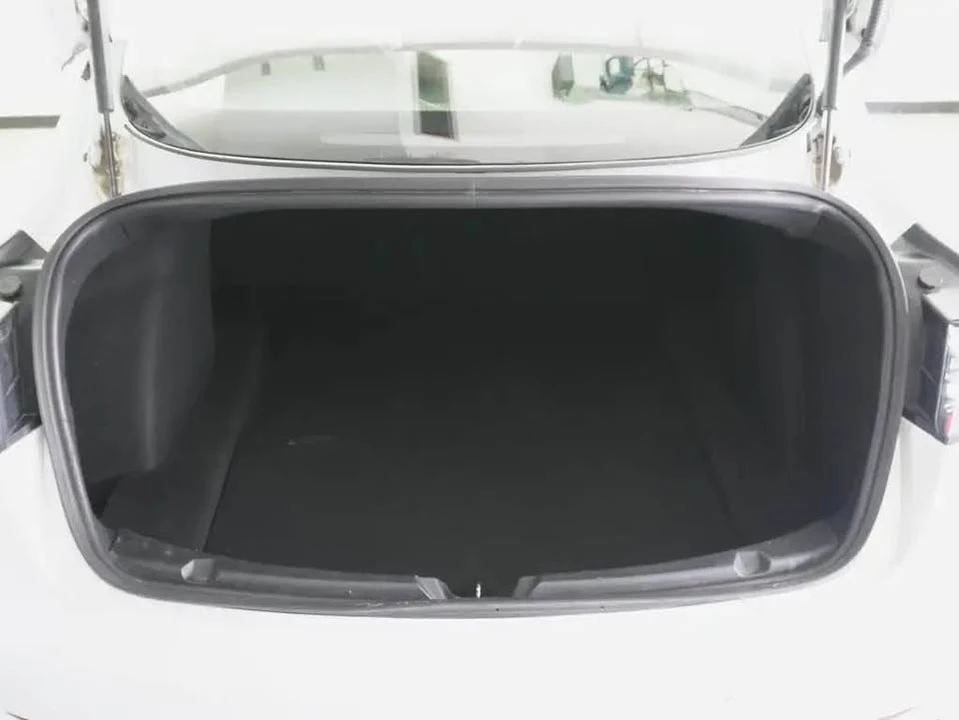 2018 Tesla Model 3 - Image 11 of 11