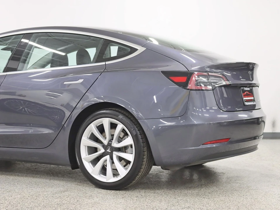 2018 Tesla Model 3 - Image 8 of 12