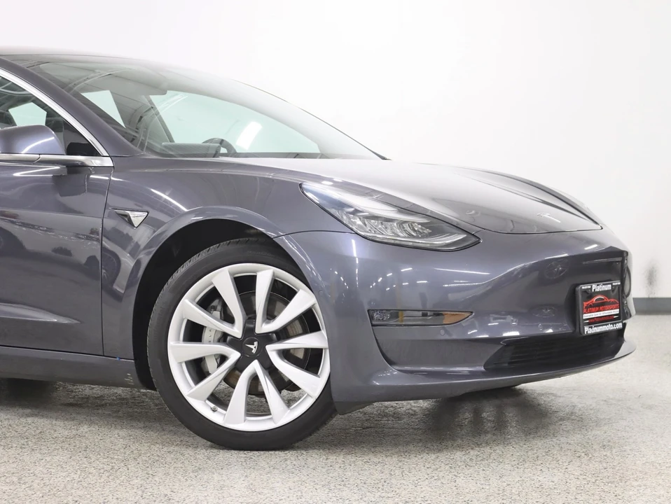2018 Tesla Model 3 - Image 2 of 12