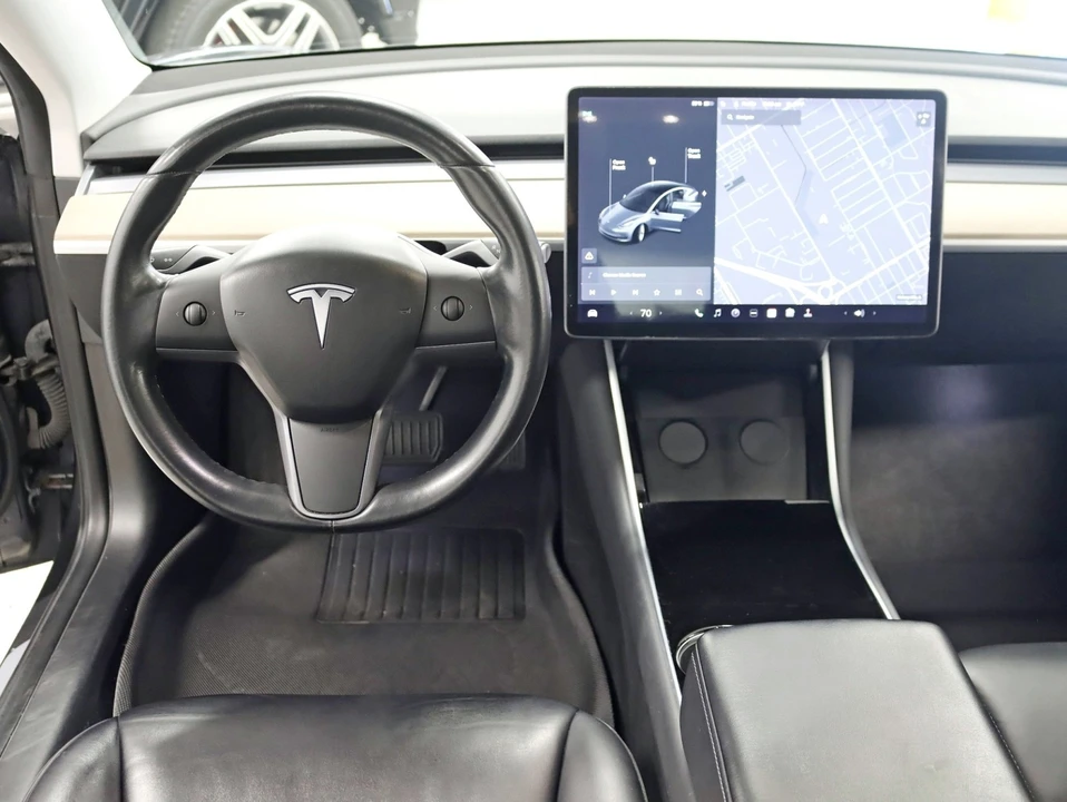 2018 Tesla Model 3 - Image 11 of 12