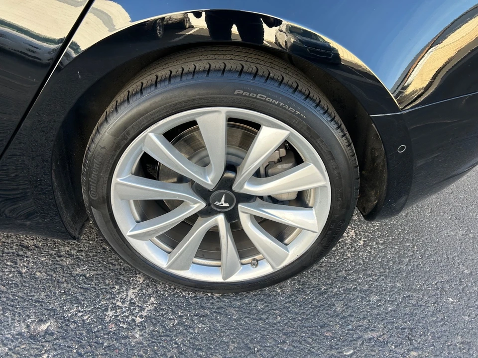 2018 Tesla Model 3 - Image 8 of 20