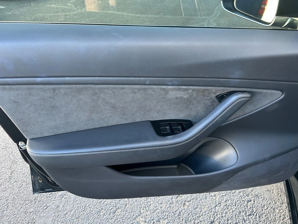 2018 Tesla Model 3 - Image 9 of 20