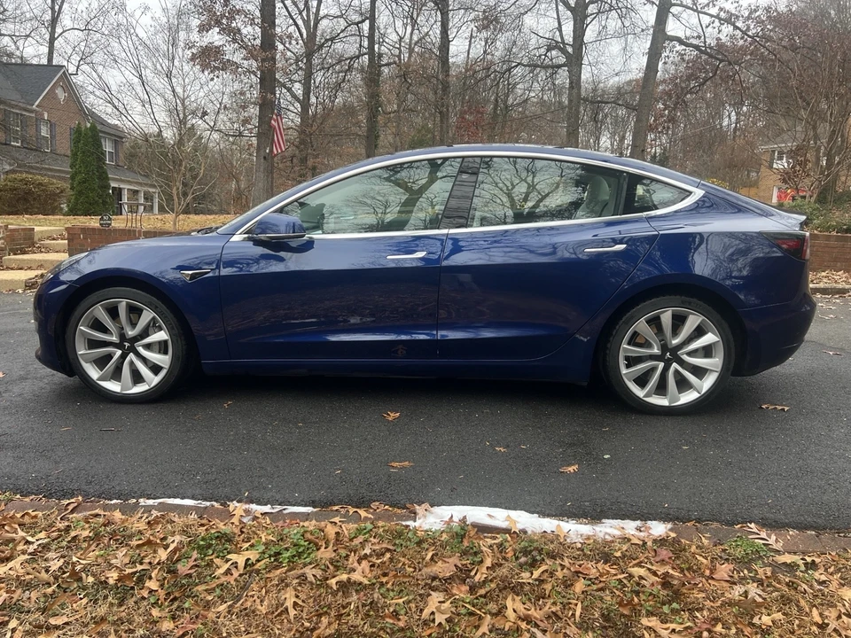 2018 Tesla Model 3 - Image 7 of 14