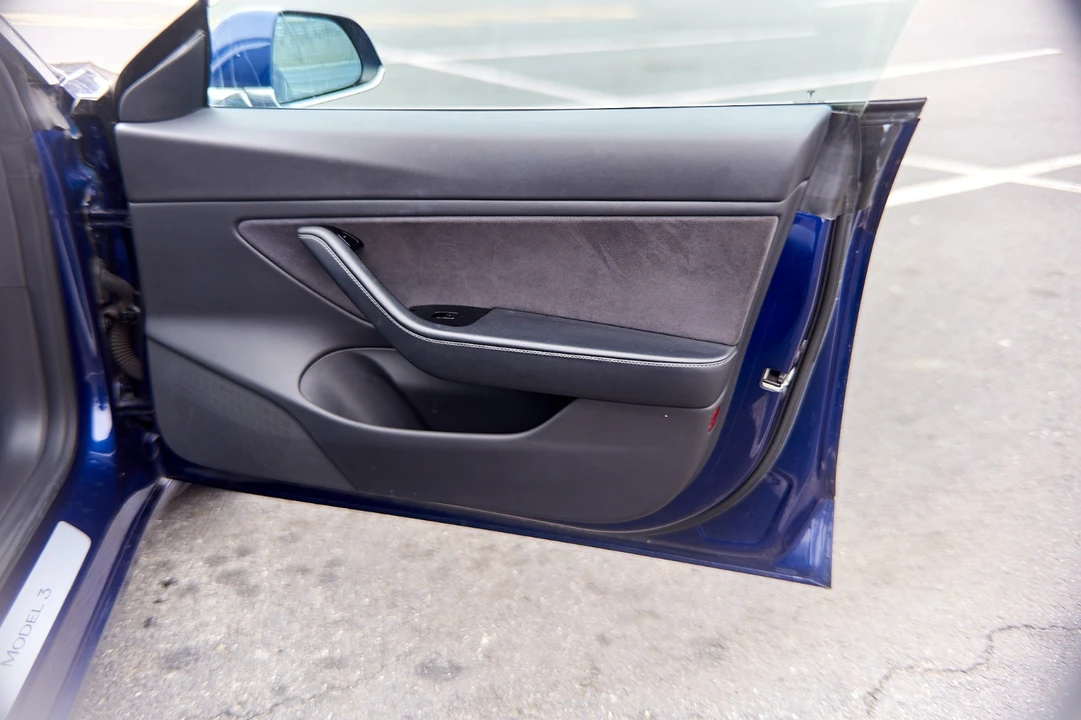 2018 Tesla Model 3 - Image 11 of 30