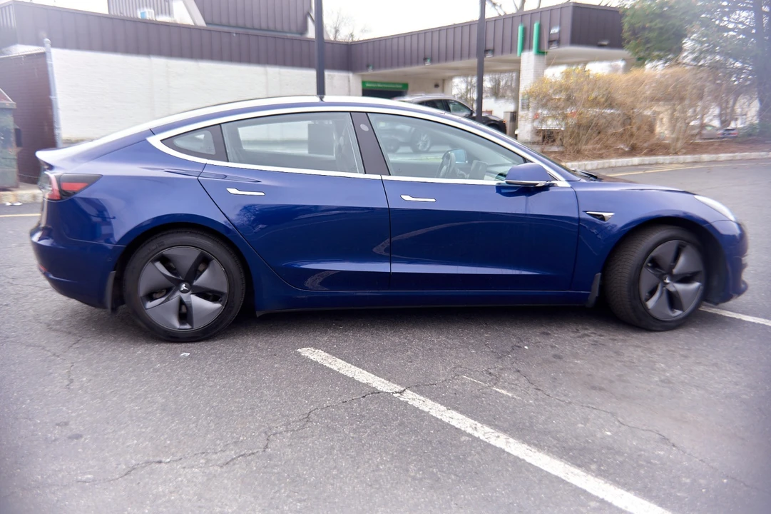 2018 Tesla Model 3 - Image 7 of 30