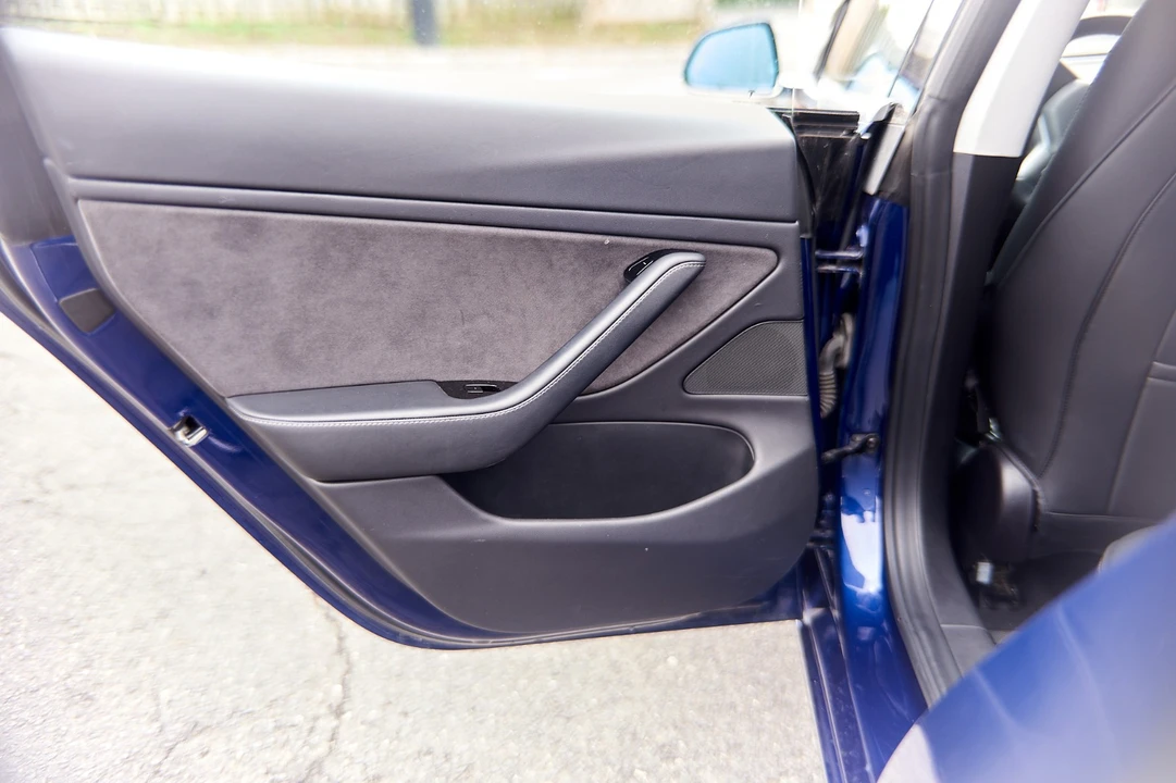 2018 Tesla Model 3 - Image 13 of 30