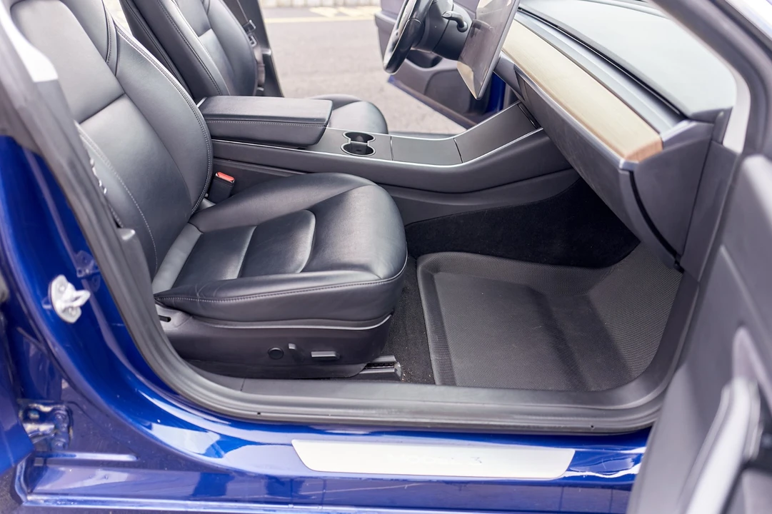2018 Tesla Model 3 - Image 16 of 30
