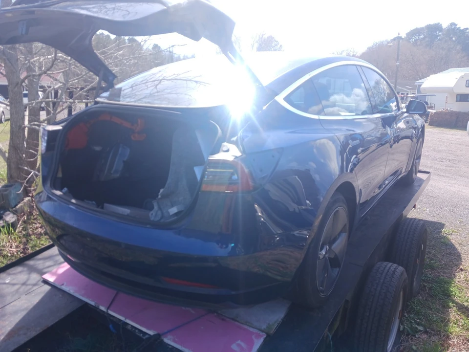 2018 Tesla Model 3 - Image 6 of 6