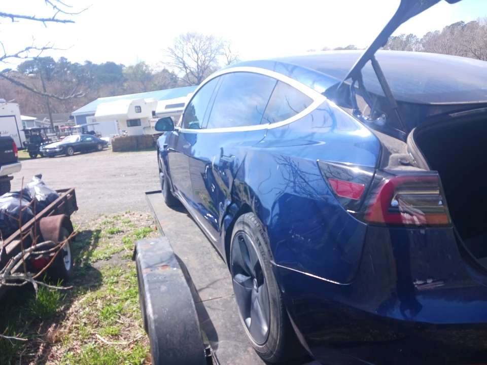 2018 Tesla Model 3 - Image 5 of 6