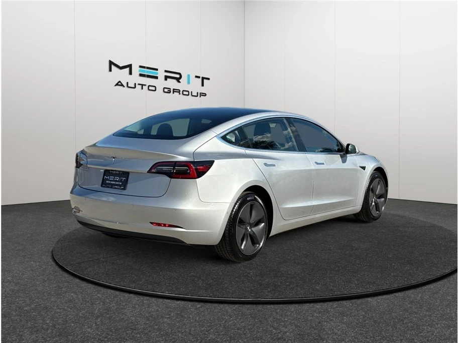 2018 Tesla Model 3 - Image 9 of 12