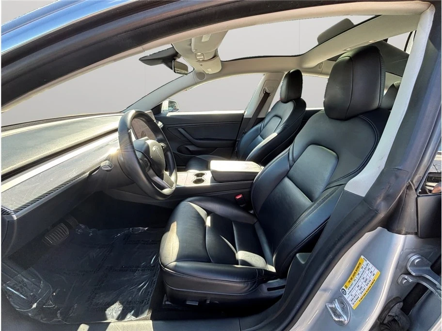 2018 Tesla Model 3 - Image 2 of 12
