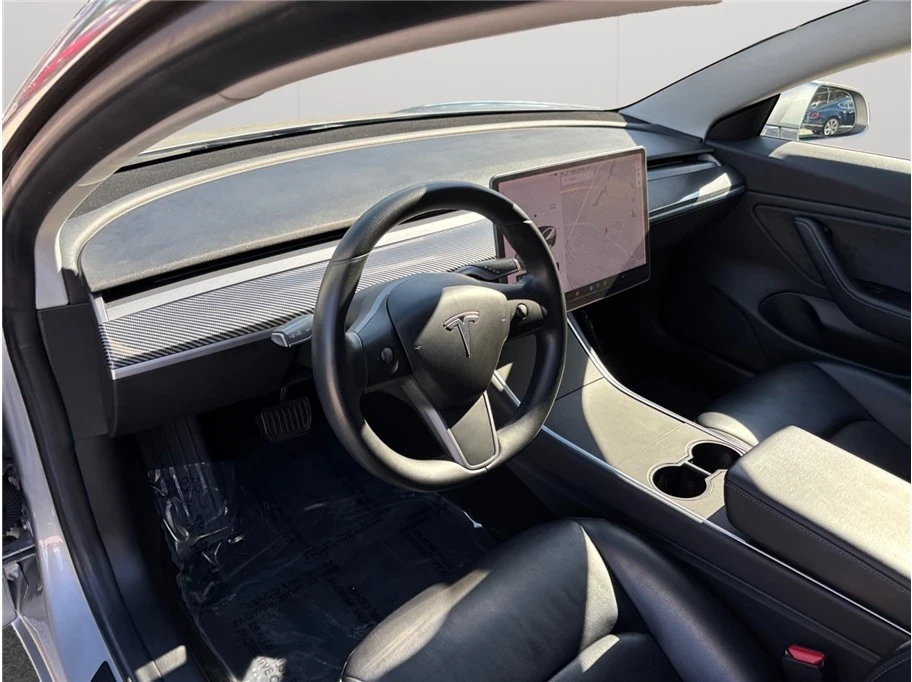 2018 Tesla Model 3 - Image 6 of 12