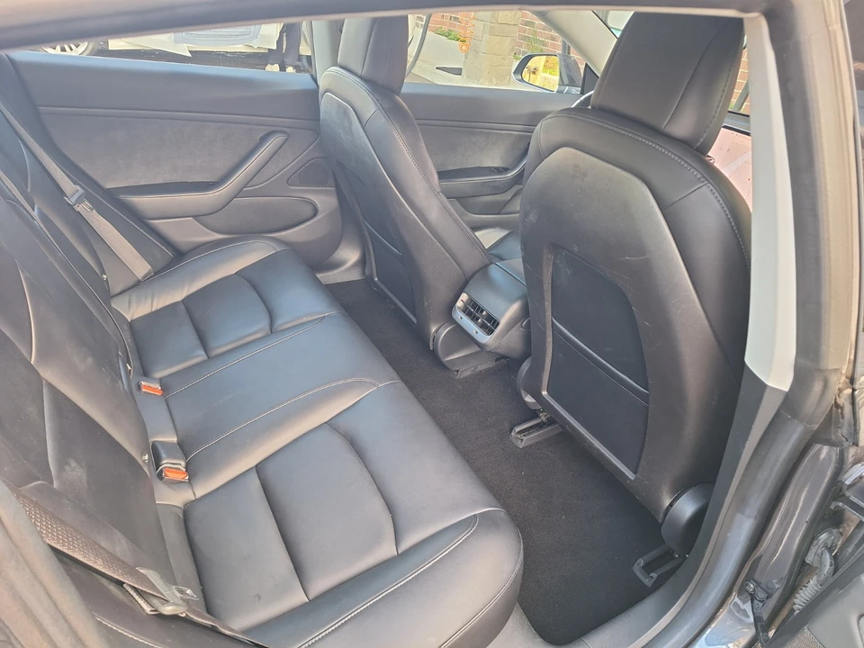 2018 Tesla Model 3 - Image 6 of 10