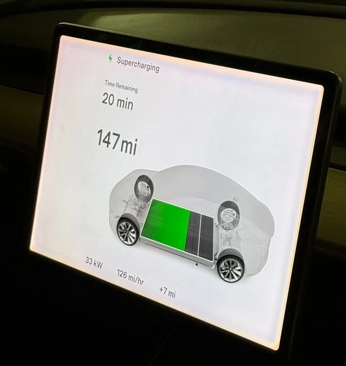 2018 Tesla Model 3 - Image 15 of 20