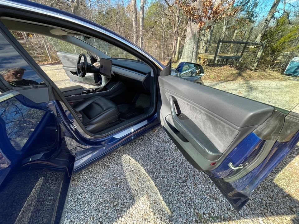 2018 Tesla Model 3 - Image 8 of 20