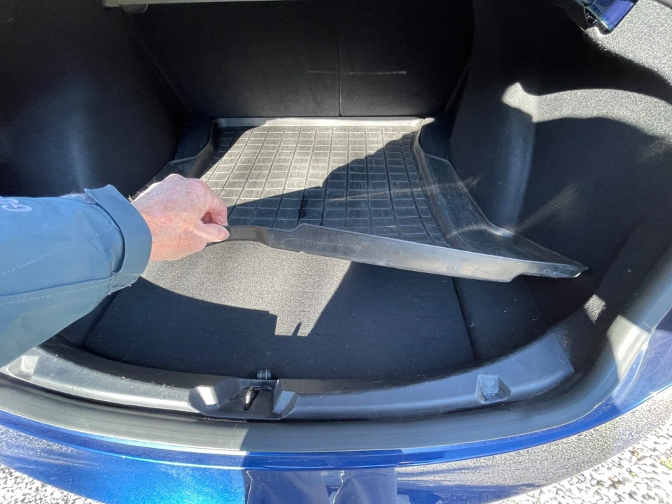 2018 Tesla Model 3 - Image 6 of 20