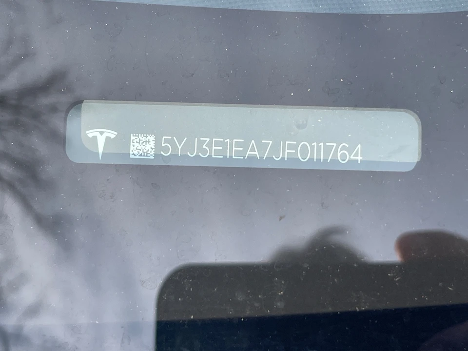 2018 Tesla Model 3 - Image 18 of 20
