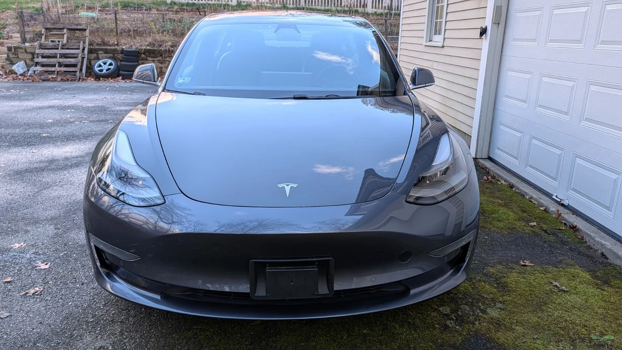 2018 Tesla Model 3 - Image 8 of 21