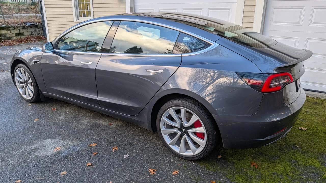 2018 Tesla Model 3 - Image 5 of 21