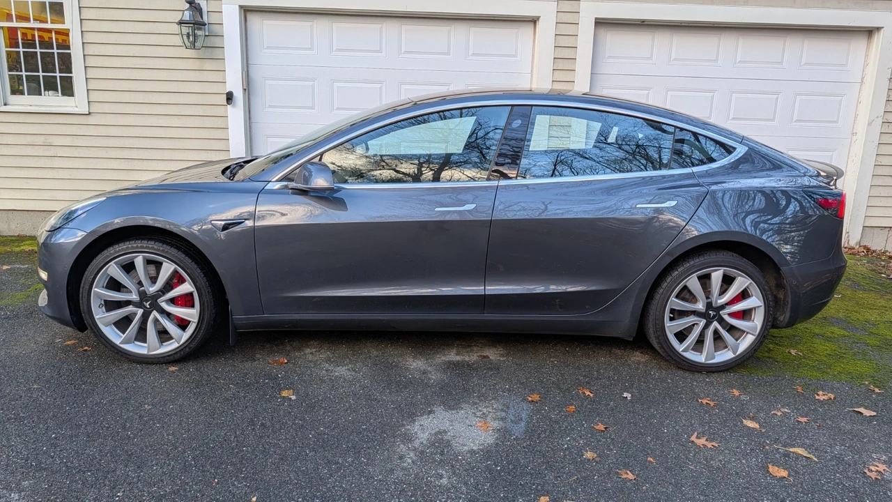 2018 Tesla Model 3 - Image 6 of 21