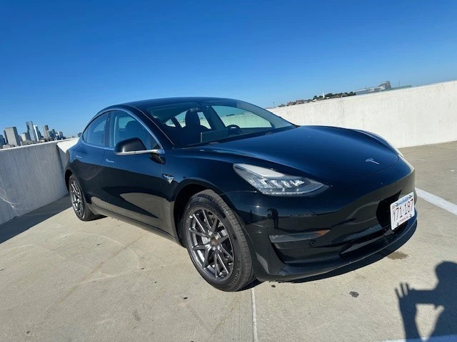 2018 Tesla Model 3 - Image 4 of 20