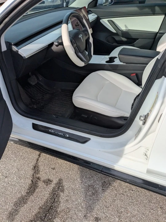 2018 Tesla Model 3 - Image 7 of 9